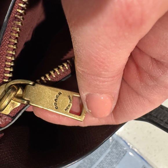 Coach Small Purse - Picture 6 of 6